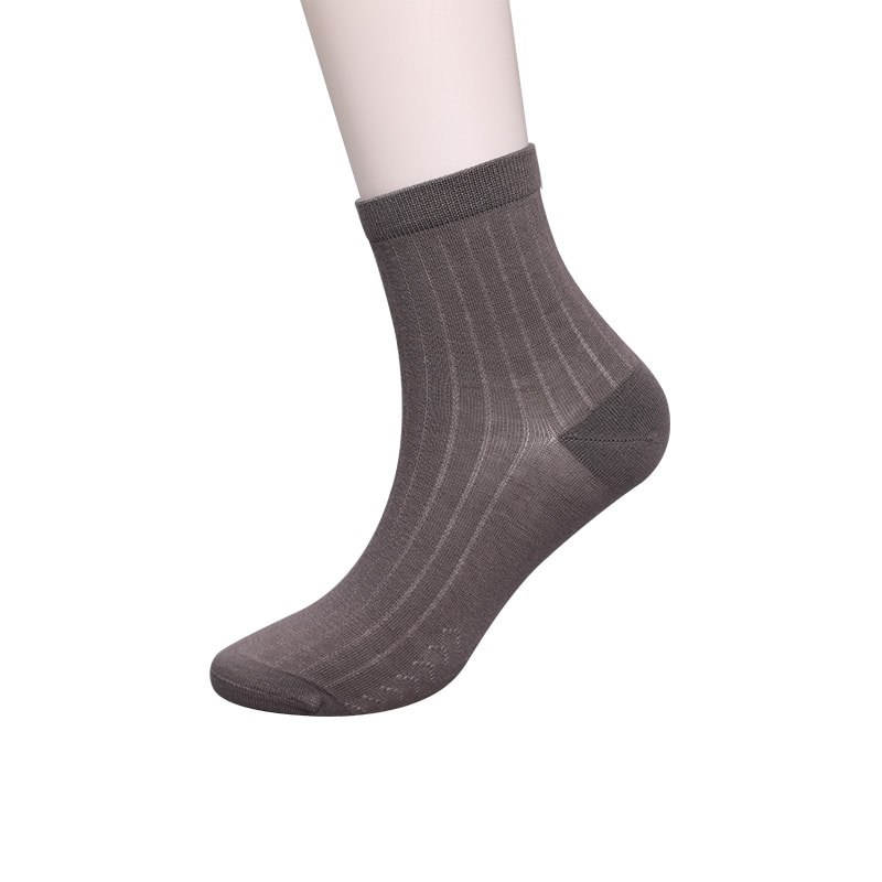 Calzini da uomo casual morbidi cuciti a mano con motivo circolare a righe verticali della collezione Modal WSD2802