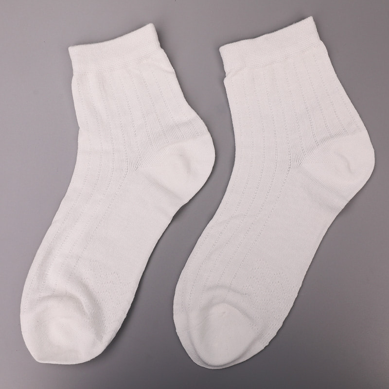 Calzini da uomo casual morbidi cuciti a mano con motivo circolare a righe verticali della collezione Modal WSD2802
